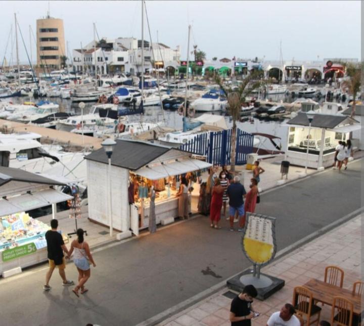 Avilena Tropical En Aguadulce Almería